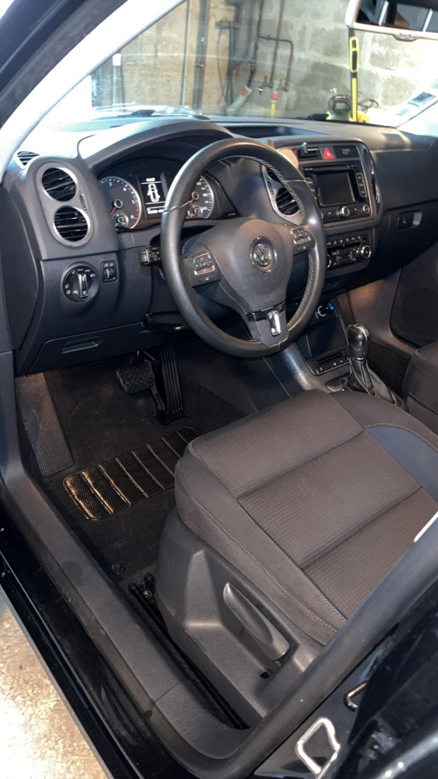 Habitacle de voiture — après